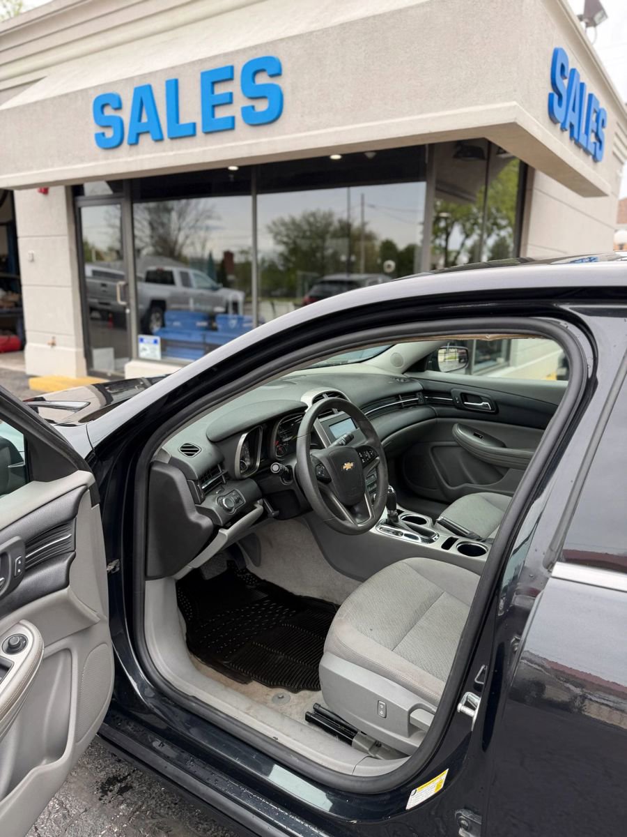 Used 2015 Chevrolet Malibu LS FWD image 7