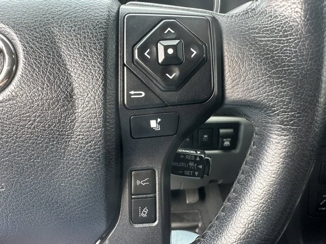 Used 2020 Toyota Sequoia Platinum RWD image 27