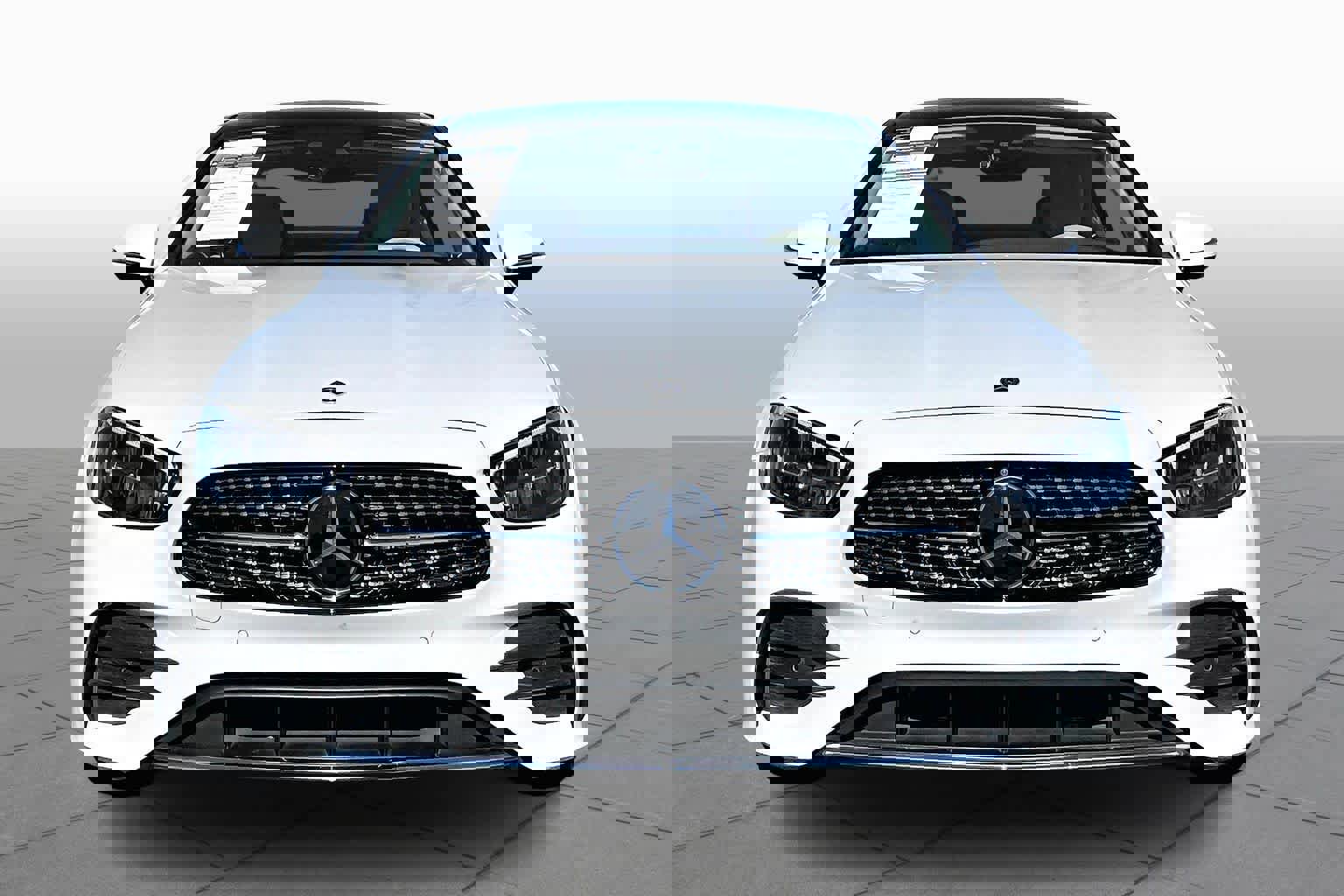 Used 2023 Mercedes-Benz E 450 Coupe image 4