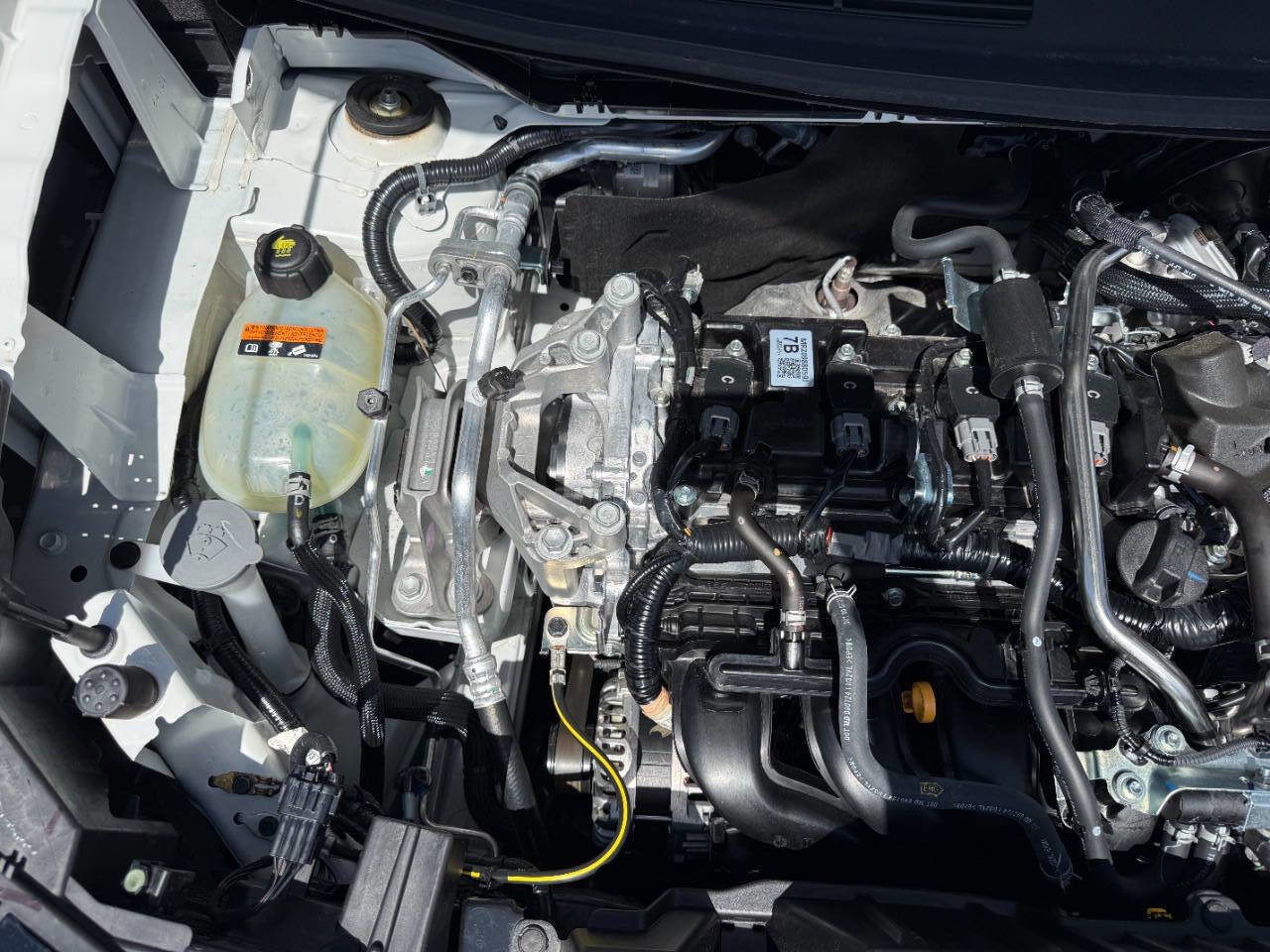 Used 2025 Nissan Kicks S image 12