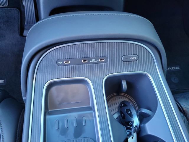 Used 2026 Hyundai Palisade Calligraphy FWD image 25