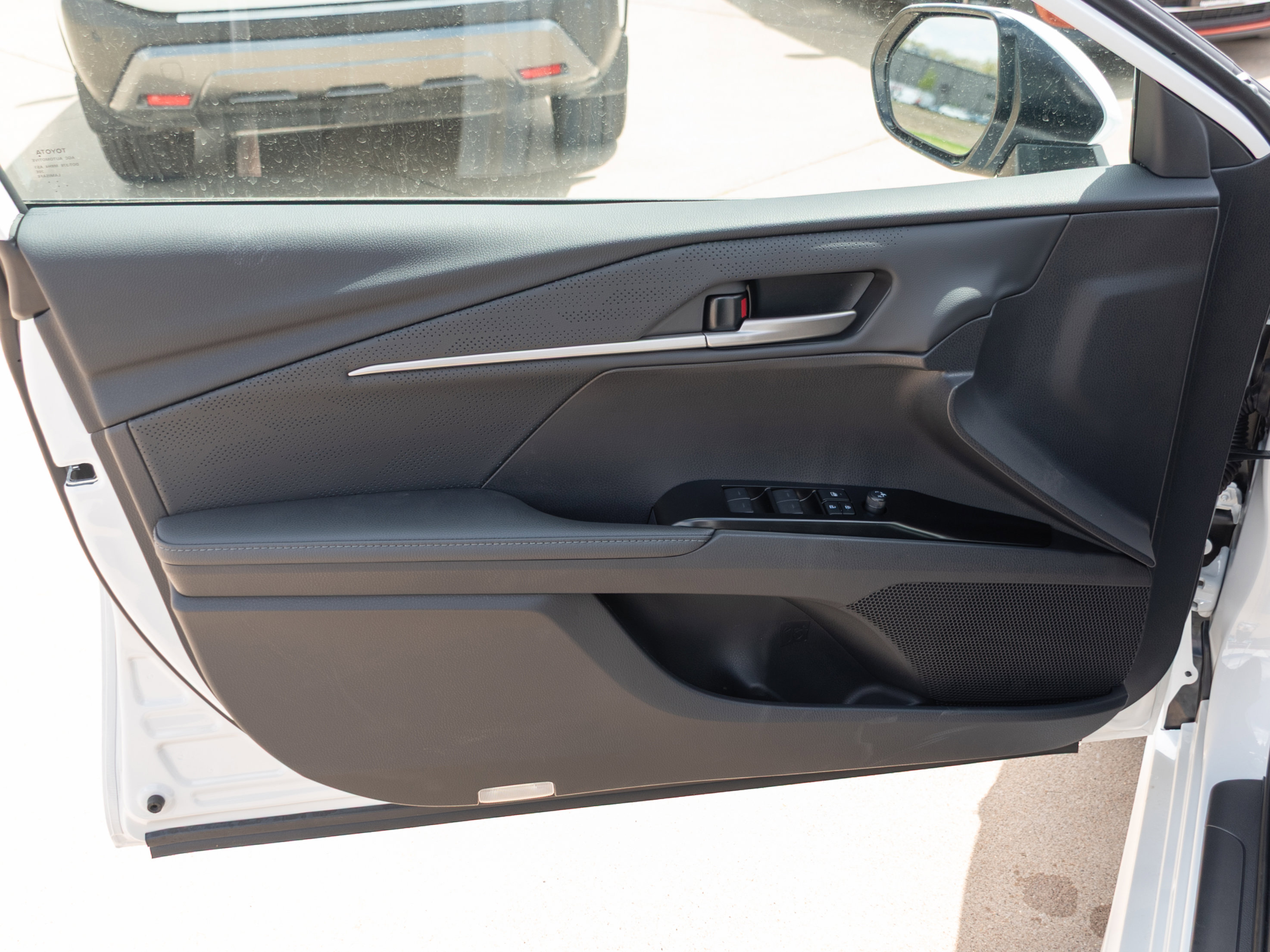 New 2026 Toyota Camry XSE FWD image 9