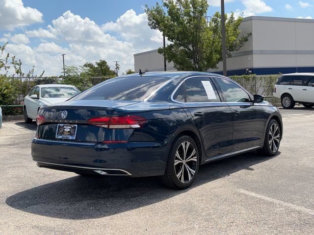 Used 2022 Volkswagen Passat 2.0T SE FWD image 6