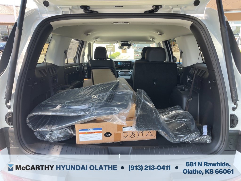 Used 2026 Hyundai Santa Fe SEL AWD/4WD image 16