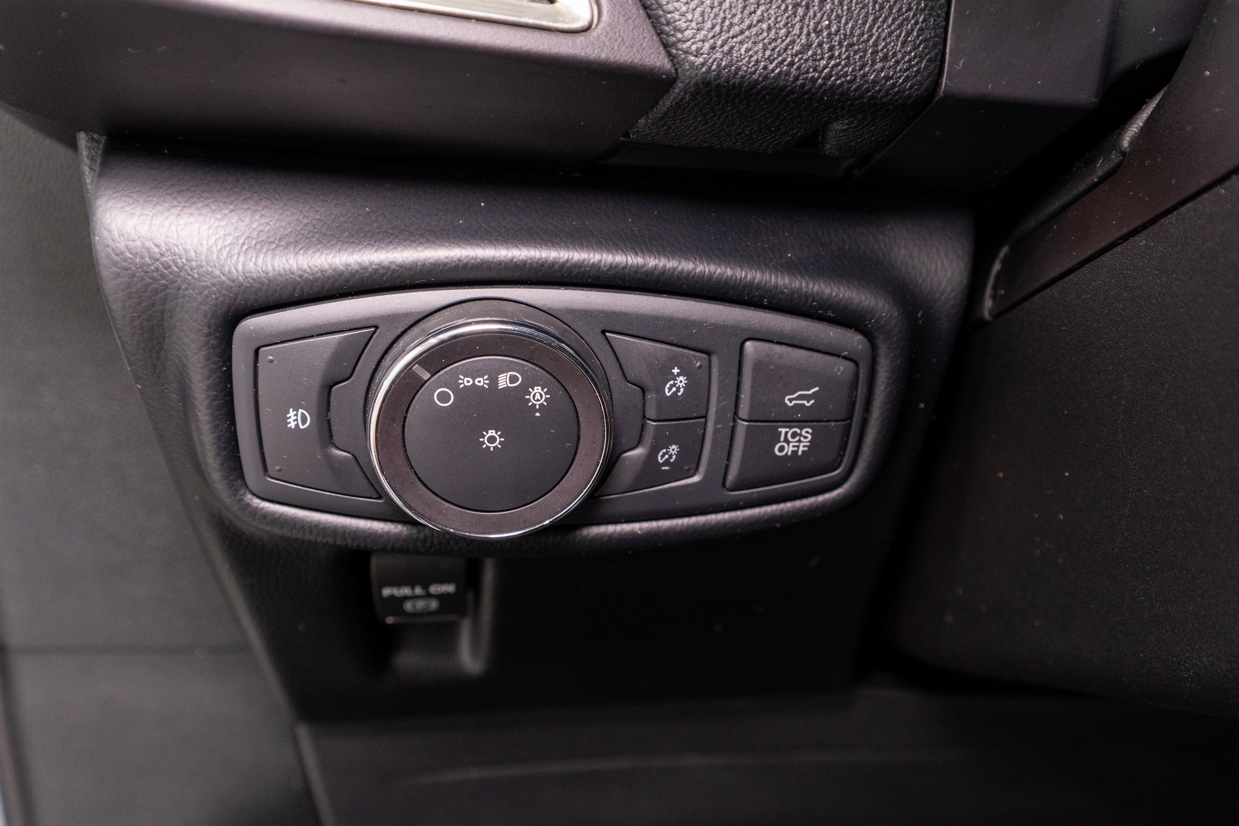 Used 2019 Lincoln Nautilus Select w/ Cargo Utility Package FWD image 29