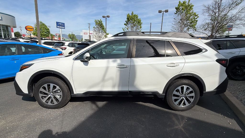Used 2021 Subaru Outback Premium image 7