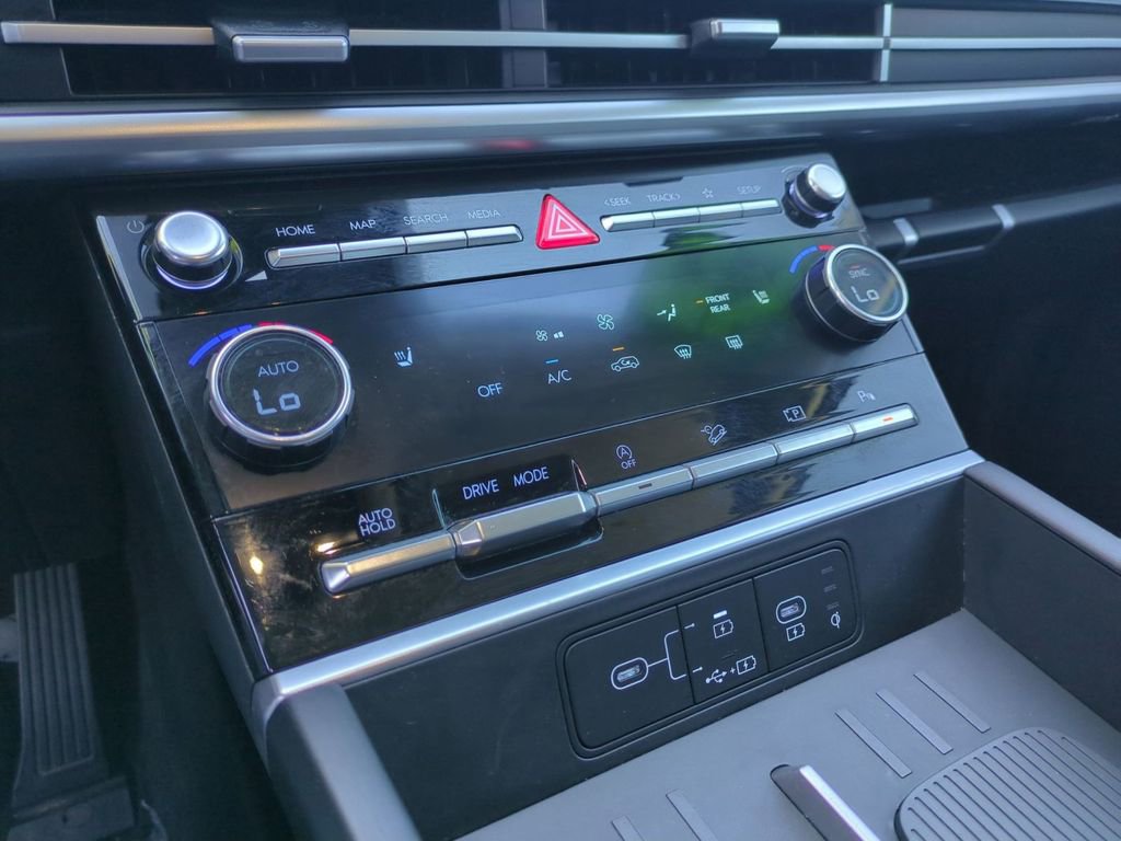 Certified 2025 Hyundai Santa Fe SEL image 24