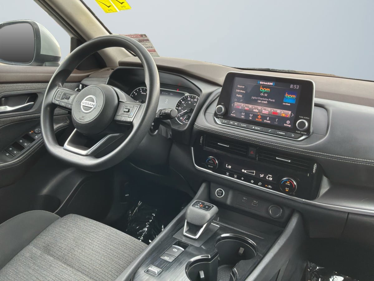 Used 2021 Nissan Rogue SV FWD image 14