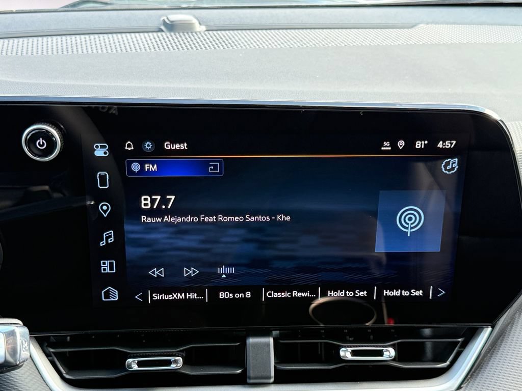 New 2027 Chevrolet Equinox LT w/ Convenience Package II FWD image 14