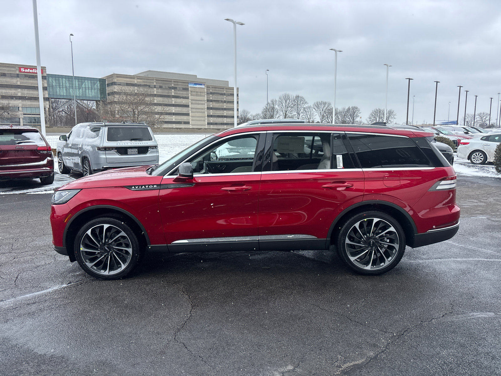 New 2026 Lincoln Aviator Reserve AWD/4WD image 4