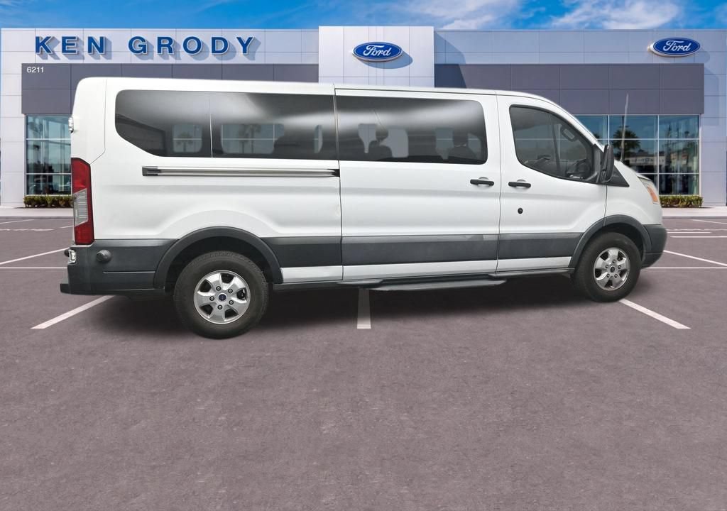 Used 2017 Ford Transit 350 XLT RWD image 6