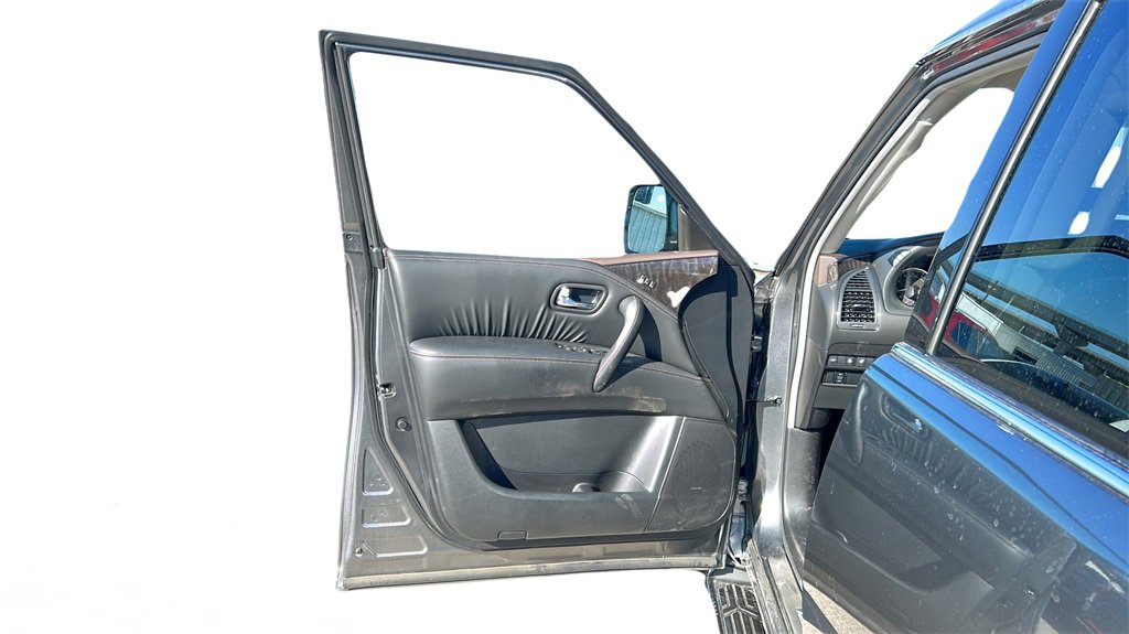 Used 2024 Nissan Armada Platinum w/ Captain's Chairs Package image 31