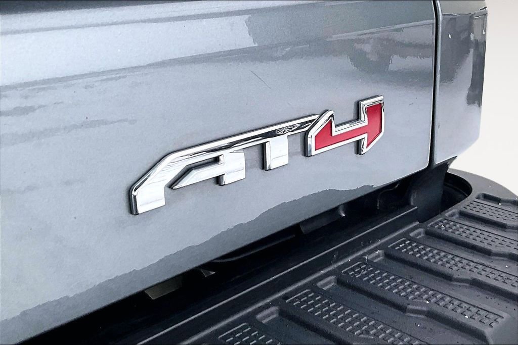 Used 2022 GMC Sierra 1500 AT4 w/ AT4 Premium Package image 8