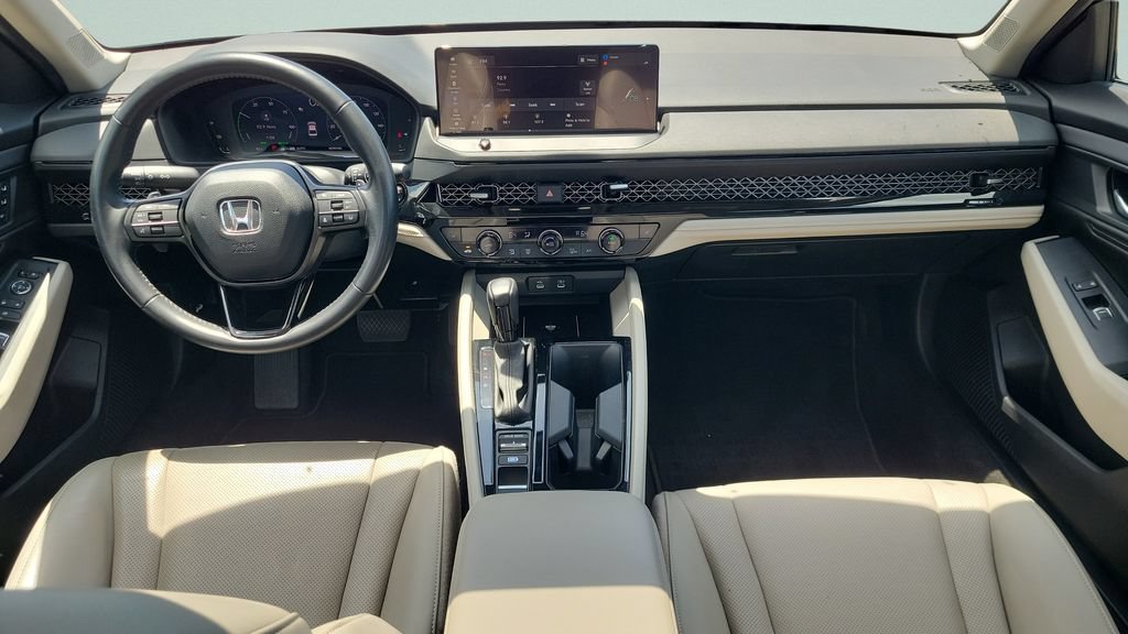 Used 2025 Honda Accord EX-L image 11