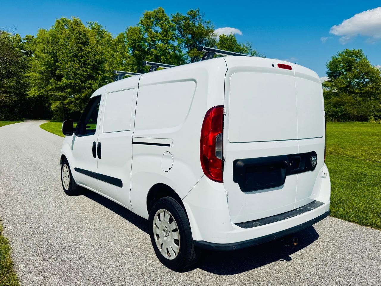 Used 2015 RAM ProMaster City Tradesman SLT w/ Rear Back-up Camera Group FWD image 4