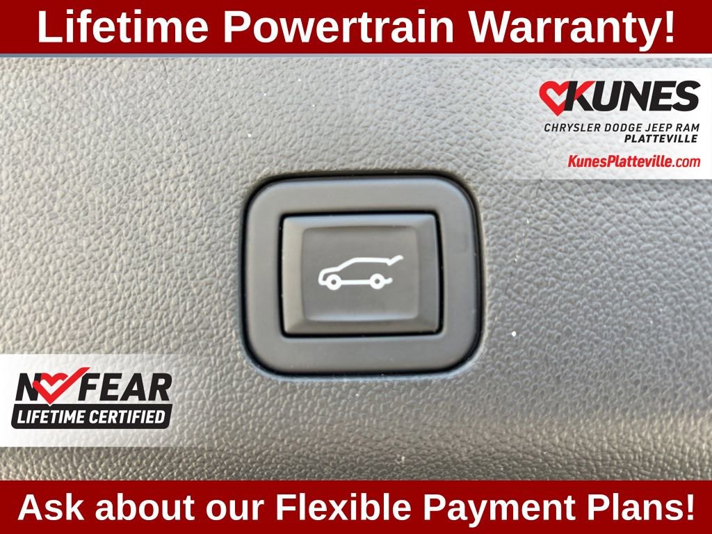 Used 2024 Chevrolet Suburban RST image 44