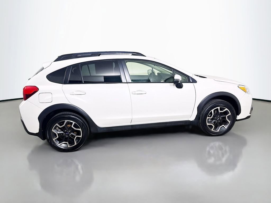 Used 2017 Subaru Crosstrek 2.0i Limited image 7