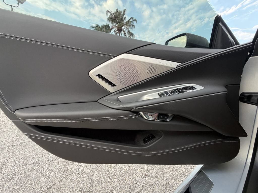 Used 2024 Chevrolet Corvette Stingray Premium Conv w/ Z51 Performance Package RWD image 22