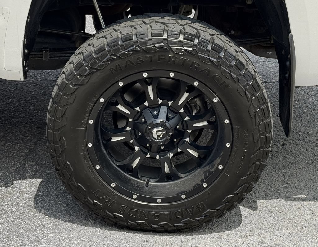 Used 2018 Toyota Tundra SR5 w/ SR5 Upgrade Package AWD/4WD image 11