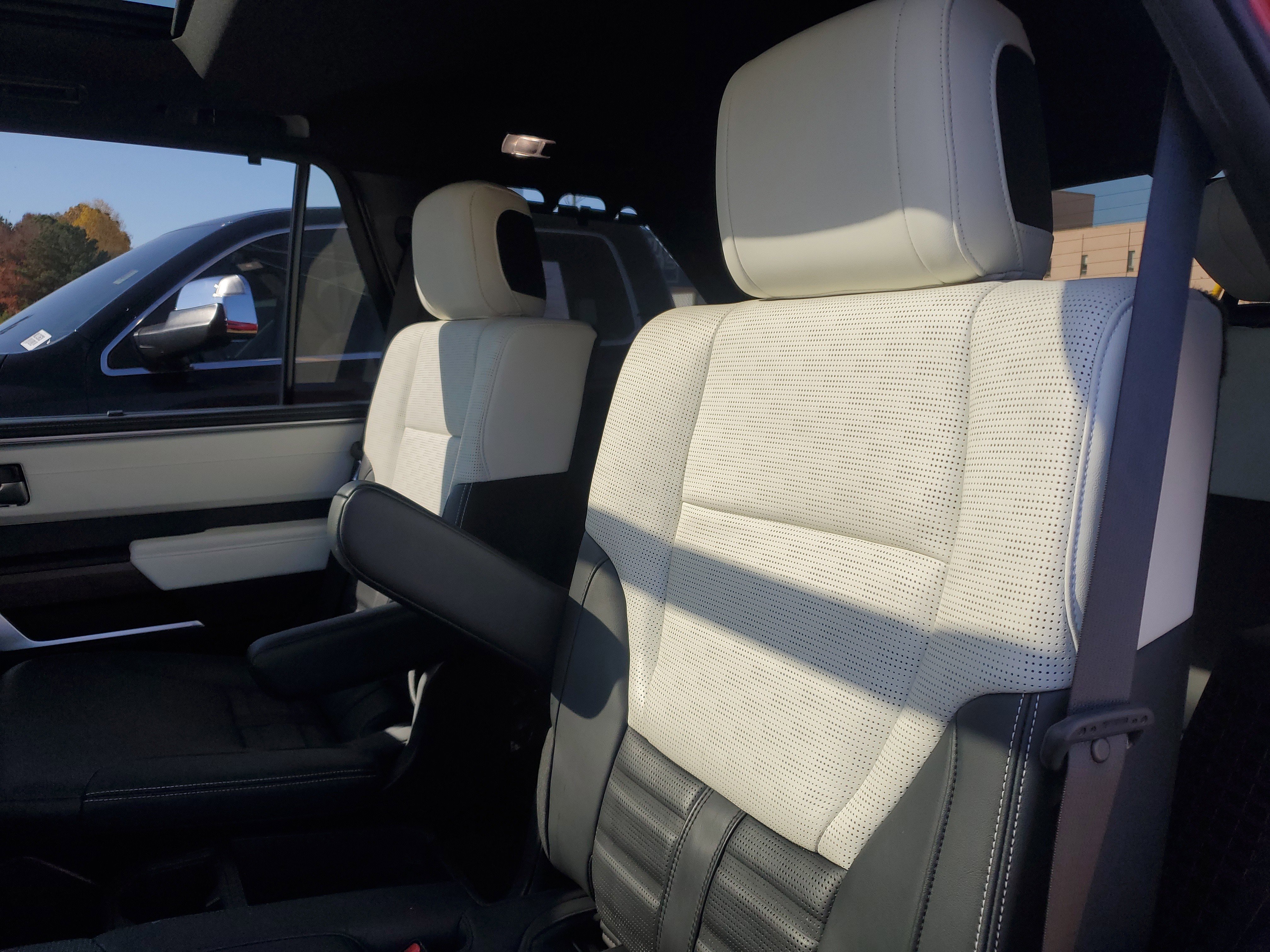 Used 2023 Toyota Sequoia Capstone image 9