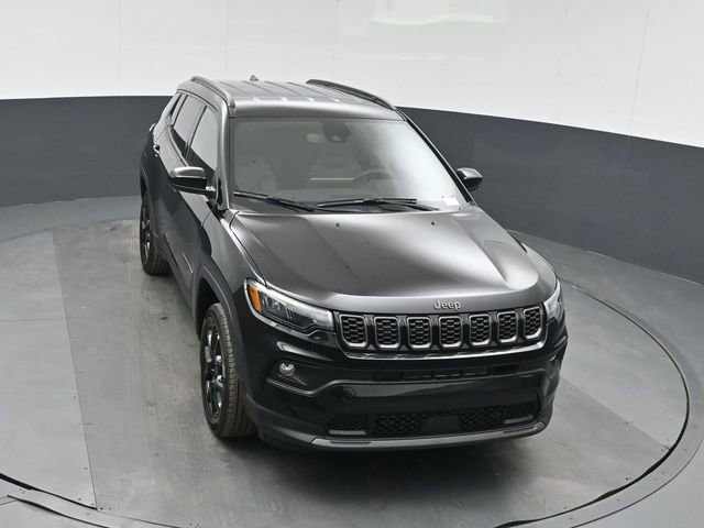 New 2026 Jeep Compass Latitude image 36