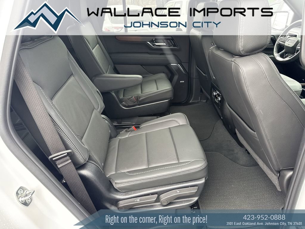 Used 2025 GMC Yukon Denali AWD/4WD image 44