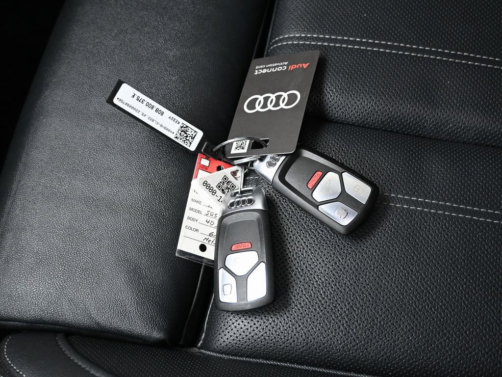 Used 2023 Audi SQ5 Prestige w/ Prestige Package image 34