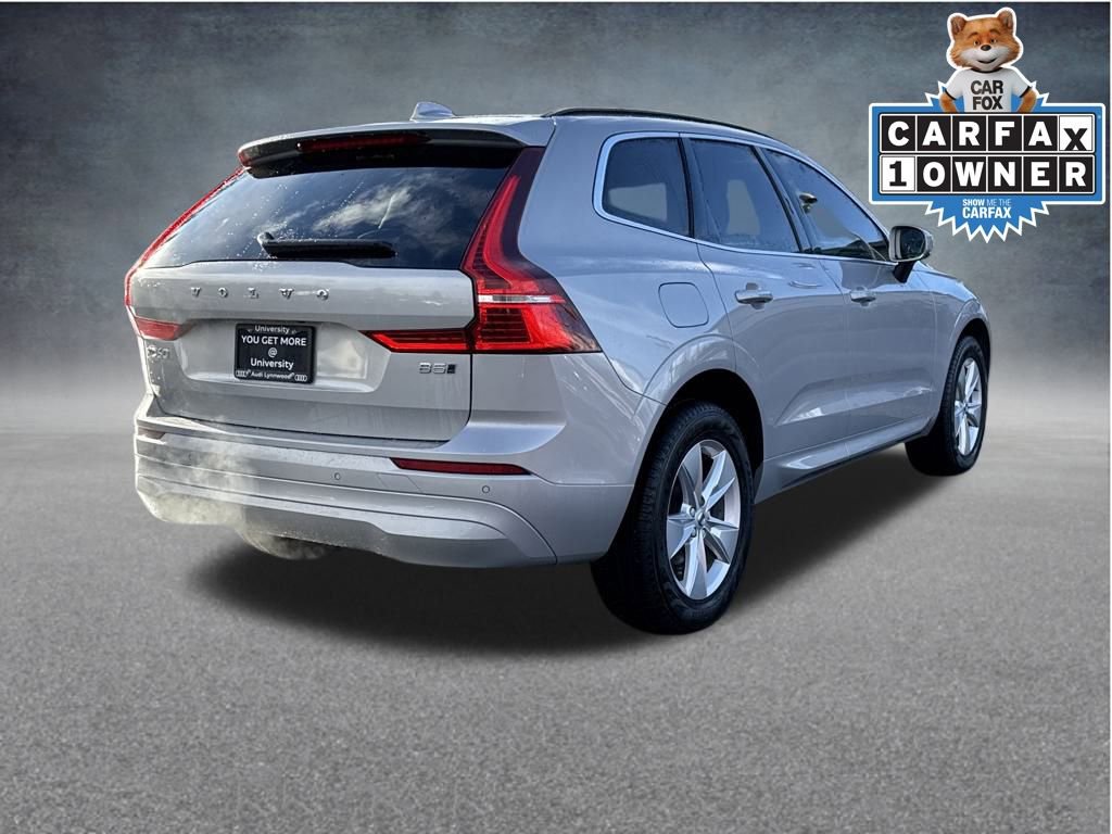 Used 2022 Volvo XC60 B5 Momentum image 9