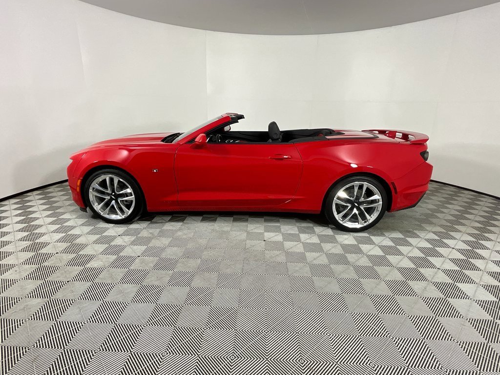 Used 2022 Chevrolet Camaro LT w/ RS Package image 4