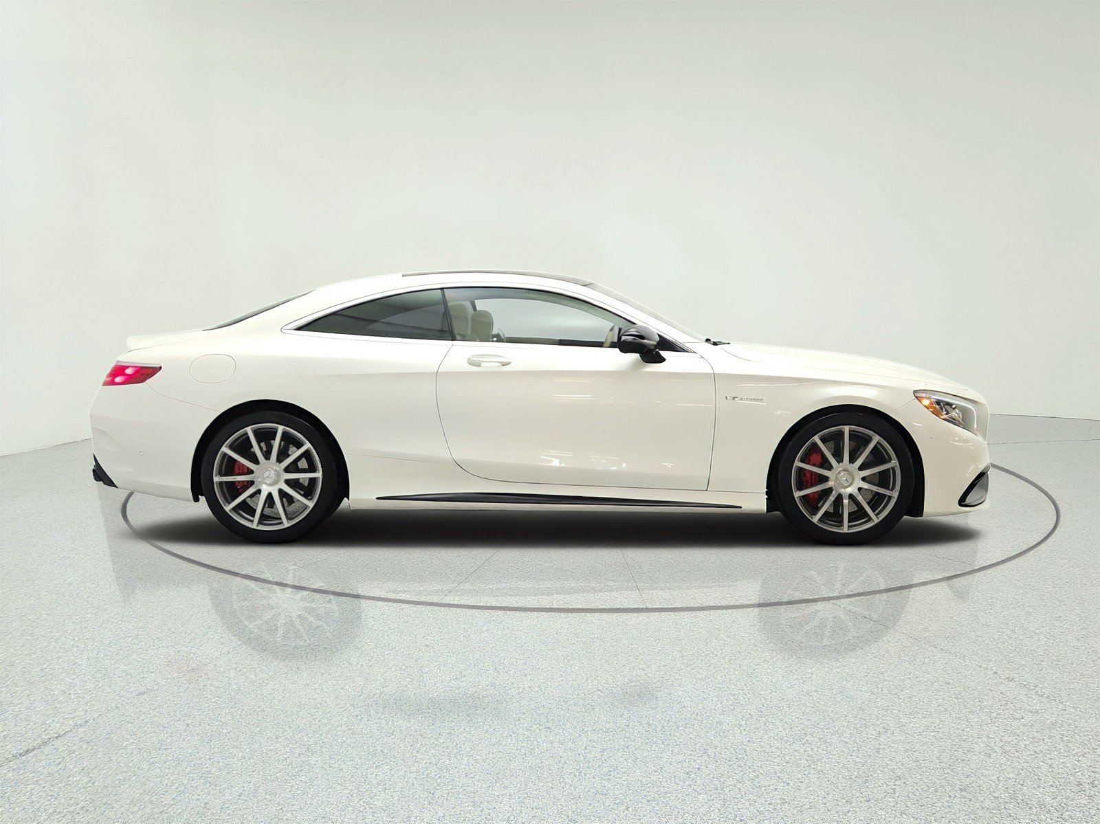 Used 2017 Mercedes-Benz S 63 AMG 4MATIC Coupe image 4