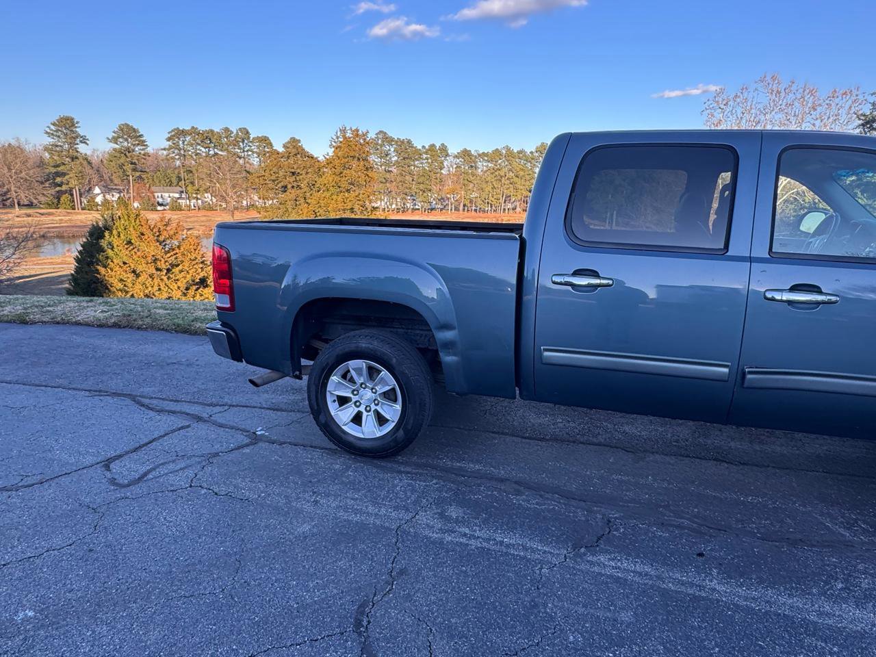 Used 2012 GMC Sierra 1500 SLT w/ SLT Convenience Package image 19