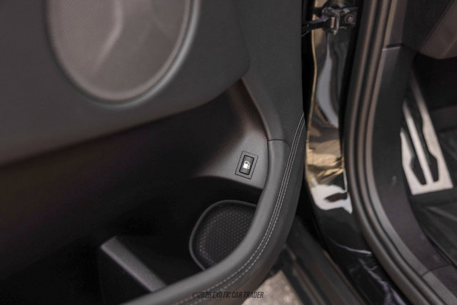 Used 2023 BMW XM image 71