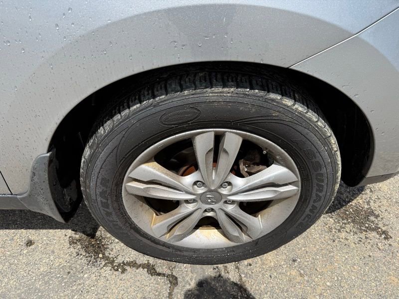 Used 2012 Hyundai Tucson GLS FWD image 15