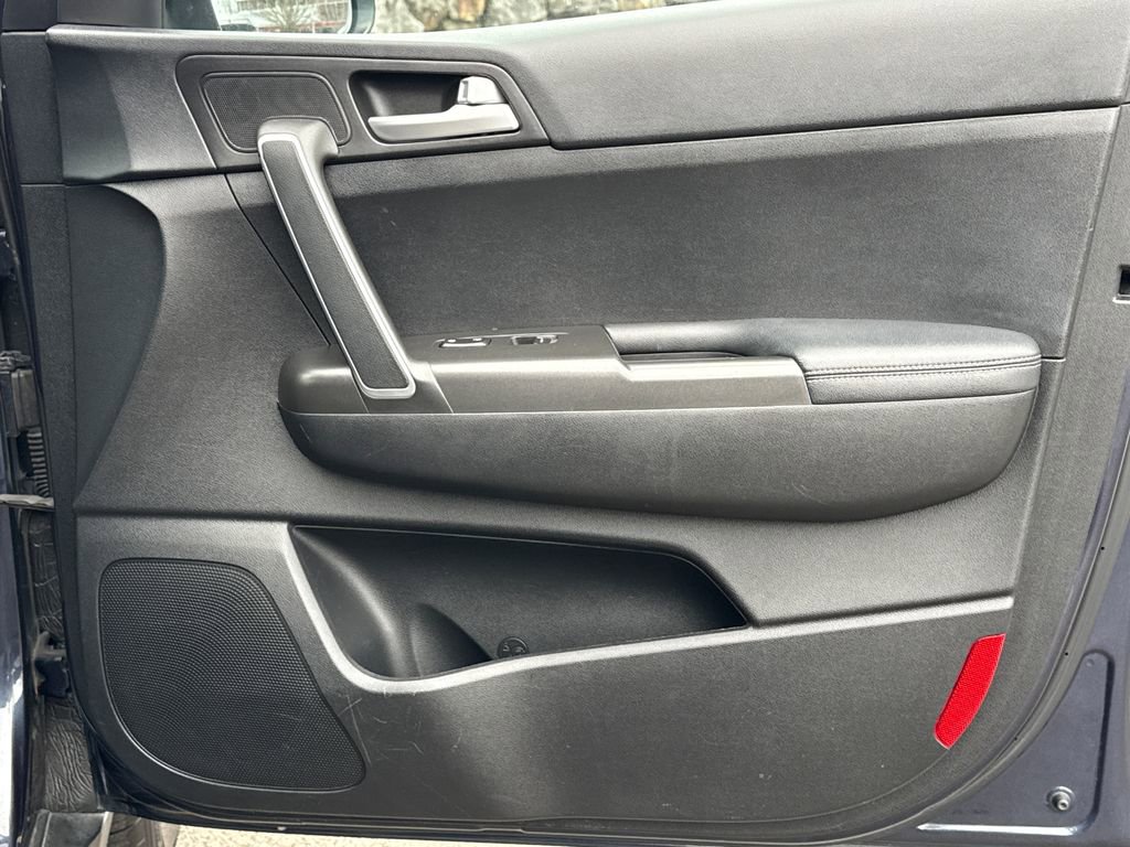 Used 2017 Kia Sportage LX image 24