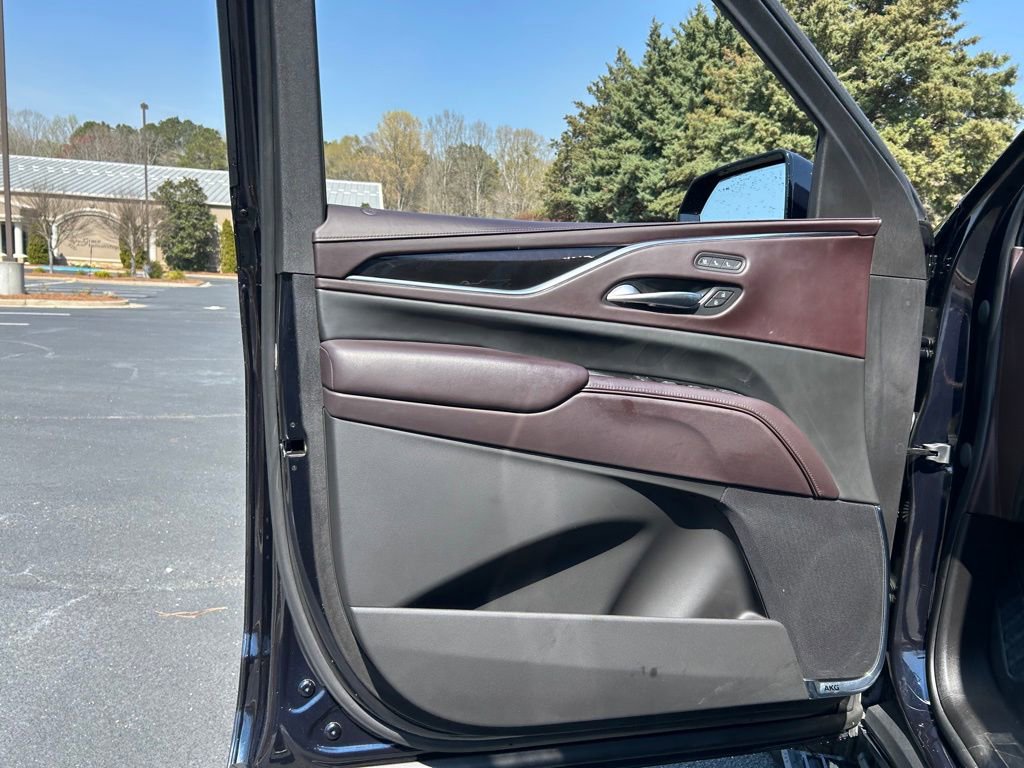 Used 2023 Cadillac Escalade ESV Sport Platinum w/ LPO, ONYX Package image 63