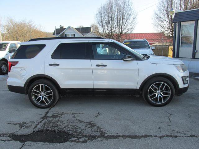 Used 2016 Ford Explorer Sport w/ Equipment Group 401A image 4