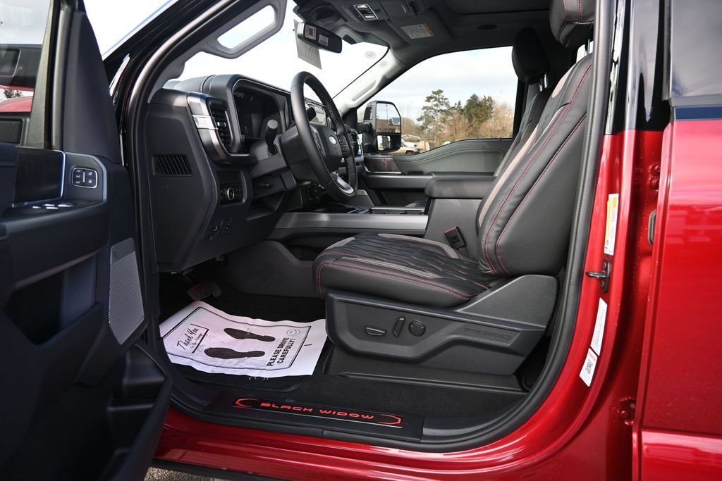Used 2026 Ford F250 Lariat w/ Black Appearance Package AWD/4WD image 18