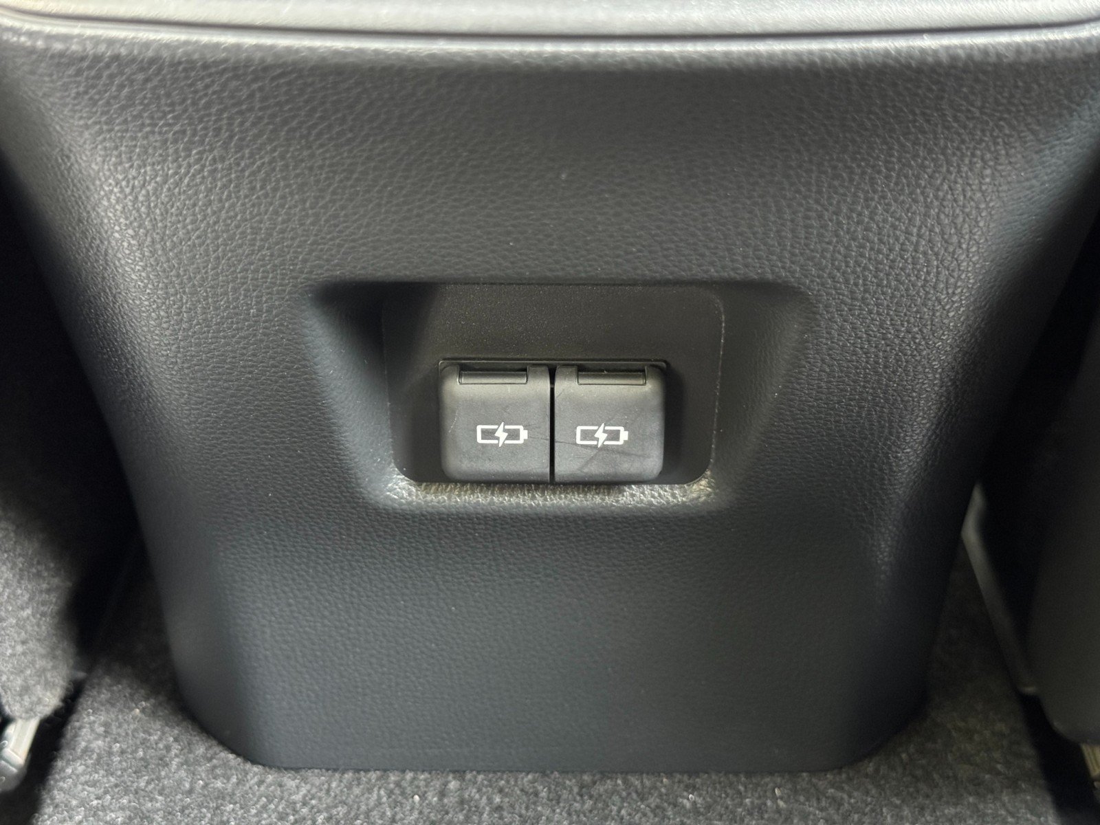 Used 2023 Toyota RAV4 XLE Premium FWD image 33