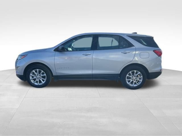 Used 2018 Chevrolet Equinox LS image 4