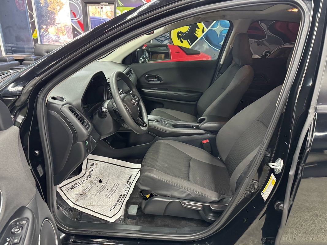 Used 2022 Honda HR-V EX image 10