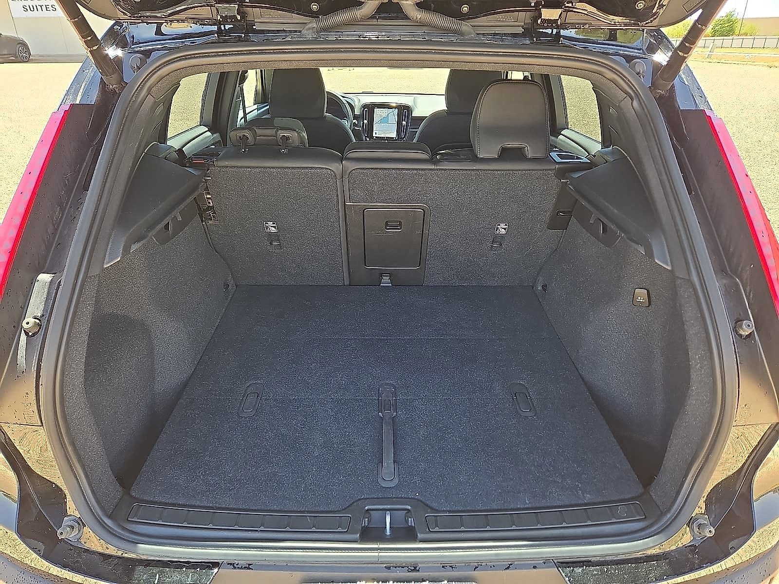 Certified 2023 Volvo XC40 Recharge Plus AWD/4WD image 14
