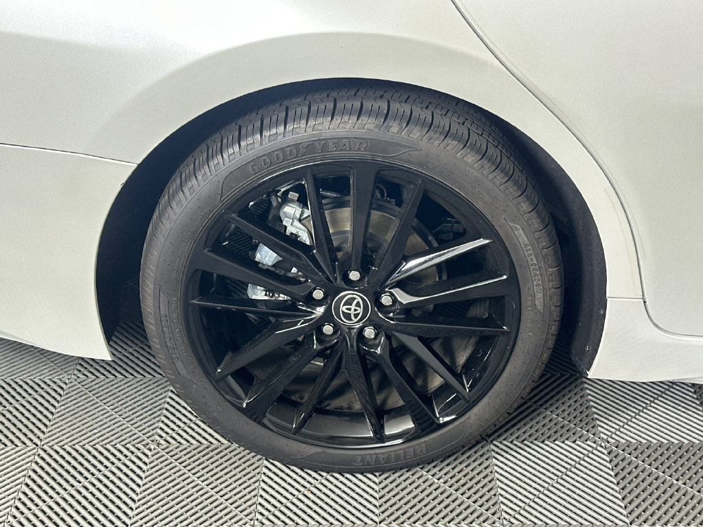 Used 2023 Toyota Camry XSE FWD image 17