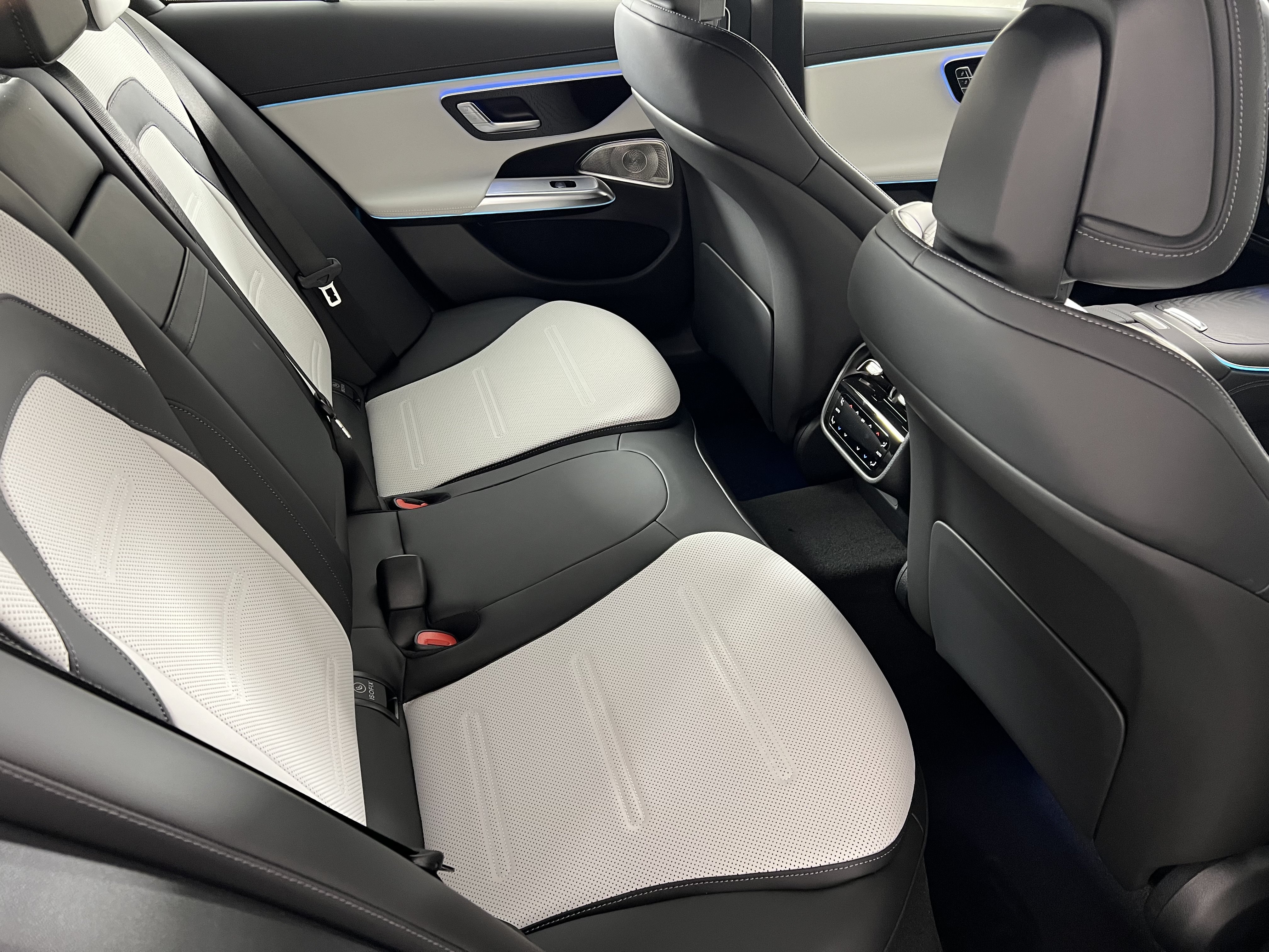 New 2026 Mercedes-Benz E 53 AMG e 4MATIC Sedan image 25