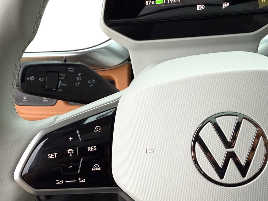 New 2025 Volkswagen ID. Buzz 1st Edition image 12