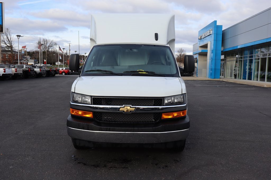 New 2025 Chevrolet Express 3500 w/ Power Convenience Package image 19