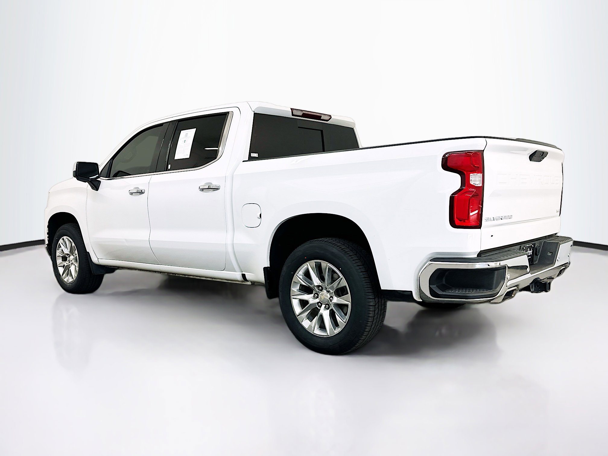 Used 2021 Chevrolet Silverado 1500 LTZ w/ LTZ Premium Package image 5