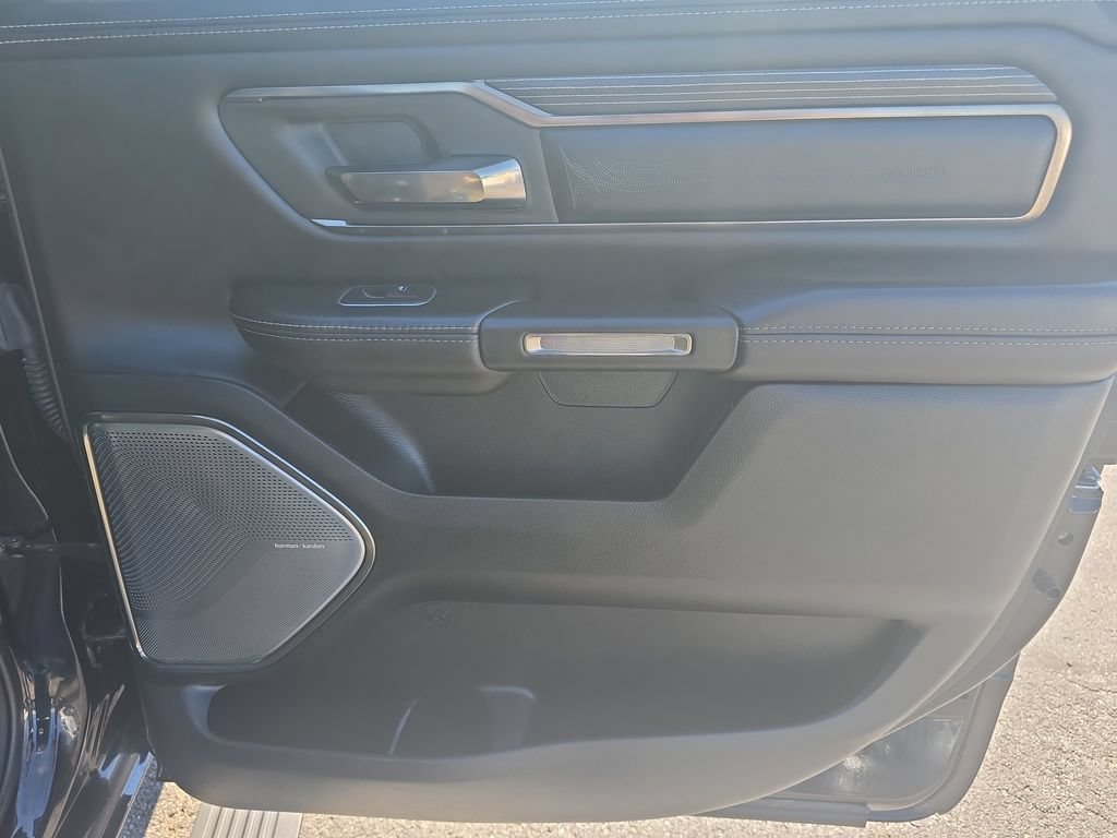 Used 2021 RAM 1500 Limited AWD/4WD image 19