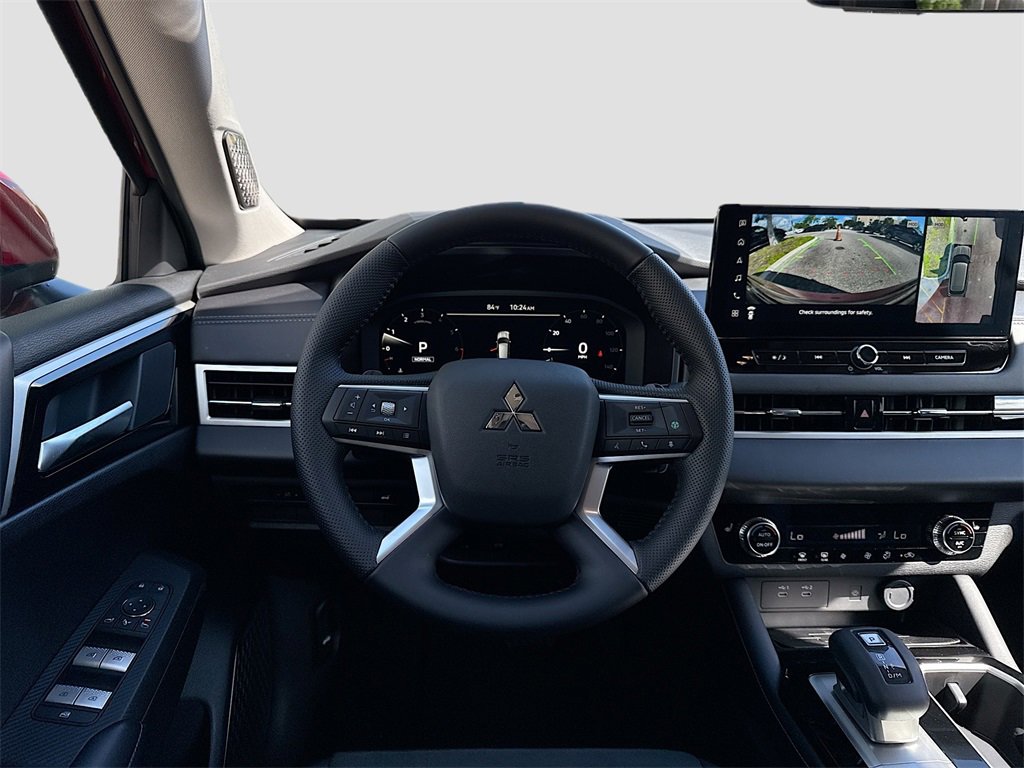 New 2025 Mitsubishi Outlander SE image 24