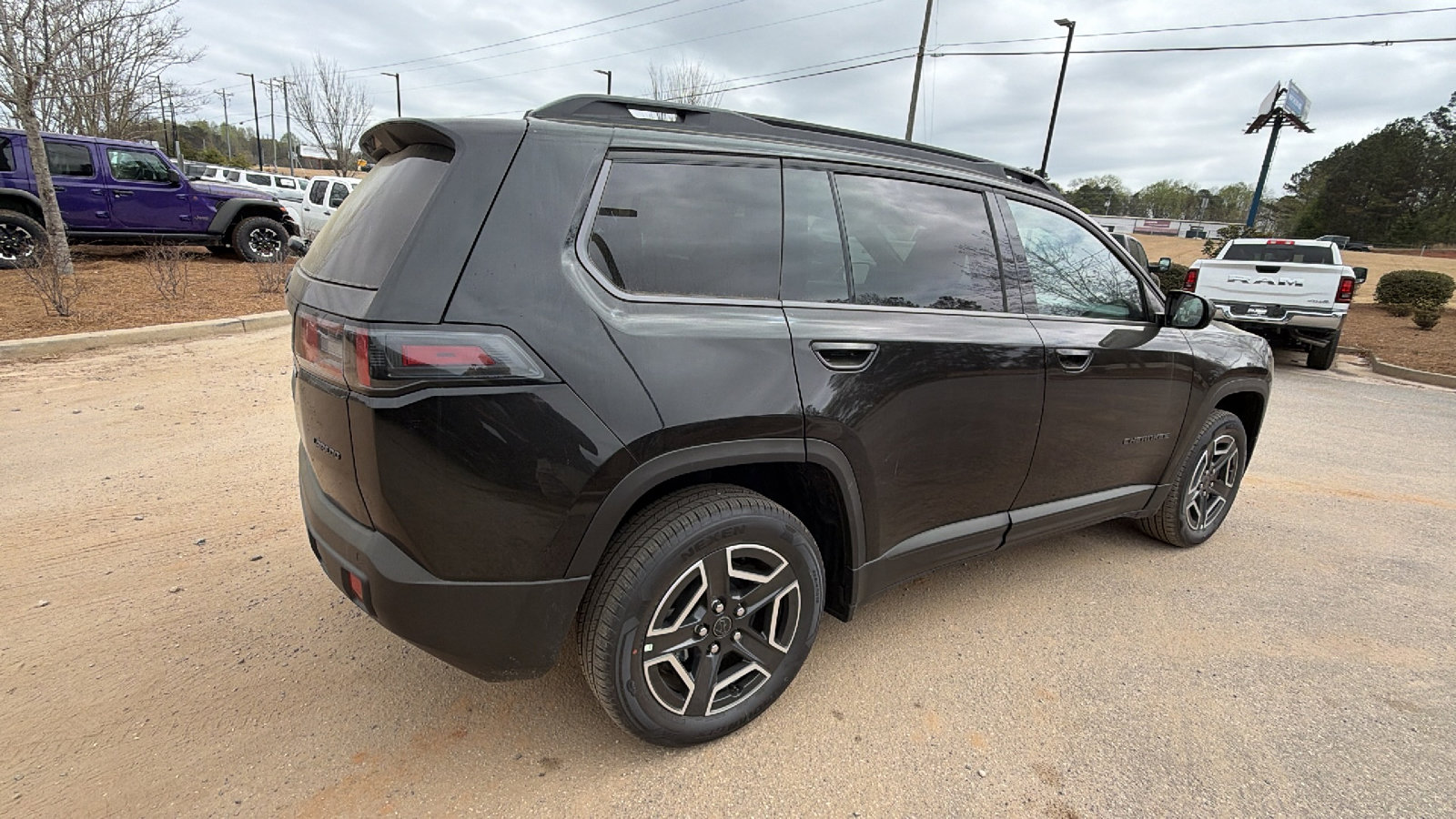 New 2026 Jeep Cherokee Laredo image 8