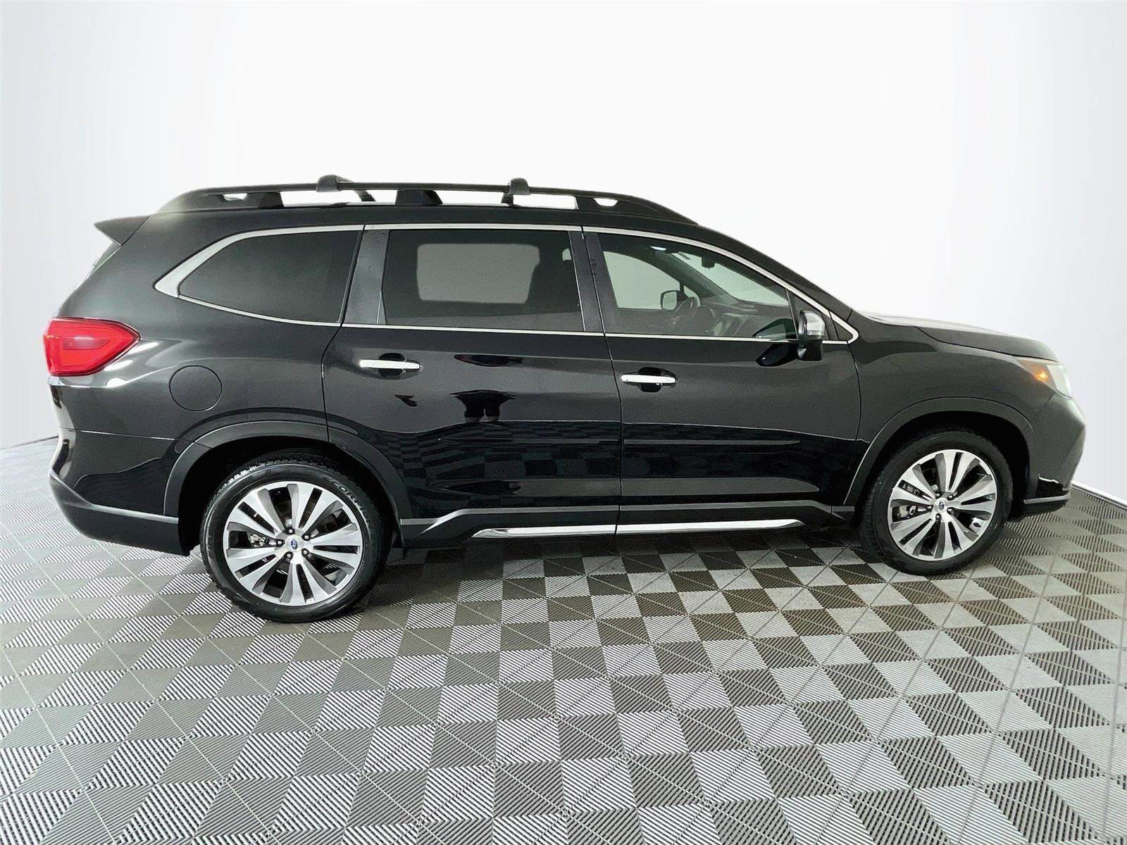 Used 2020 Subaru Ascent Touring w/ Popular Package #3 AWD/4WD image 11